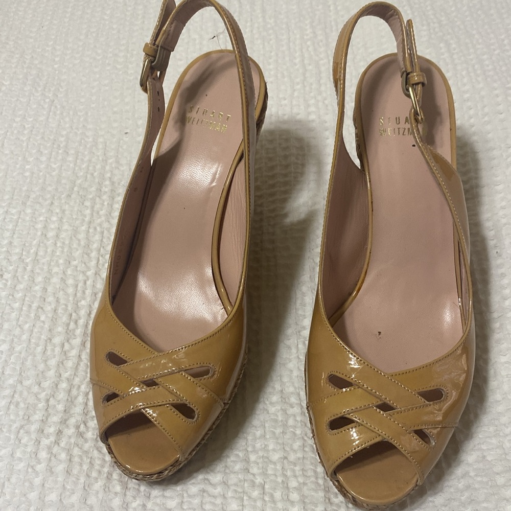 Stuart Wiseman  Dolunch wedge sandal light Caramel color size 8M